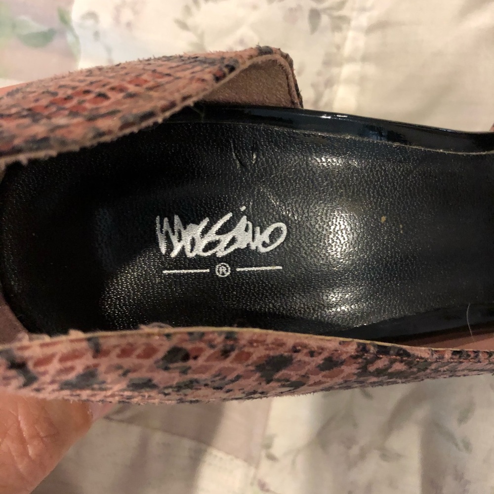 3/$20 Mossimo snakeskin heels - Picture 5 of 6